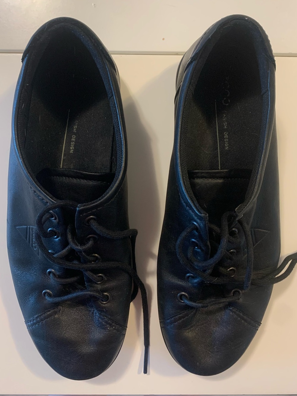 Vintage Ecco Soft Leather Sneakers